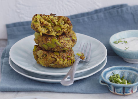 Polpette vegetariane con salsa dip all'erba cipollina